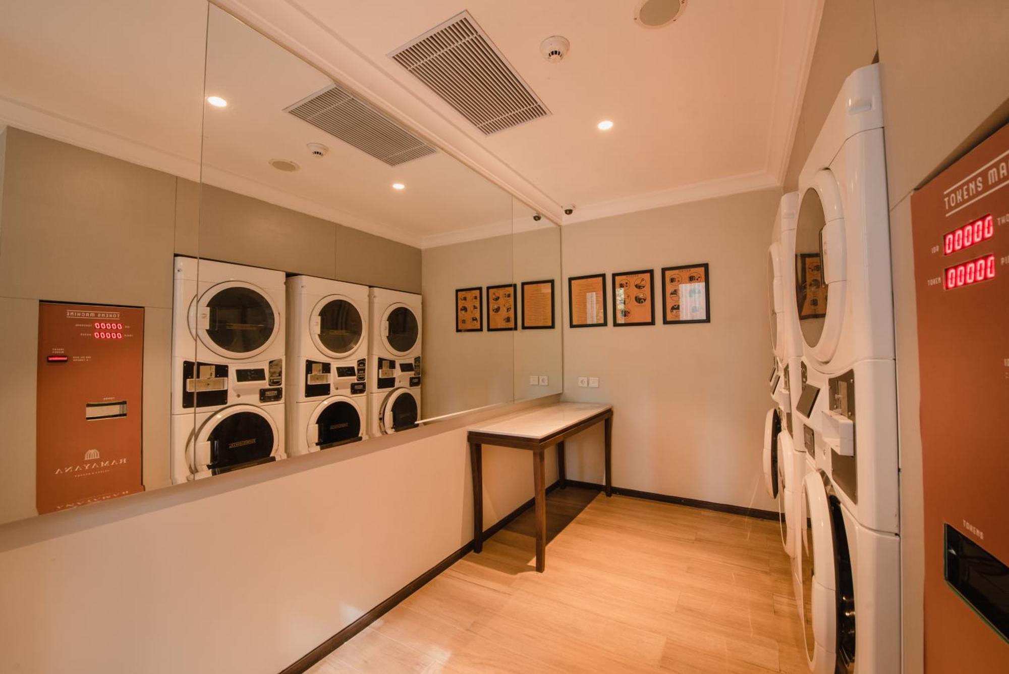 Ramayana Suites And Resort Кута Экстерьер фото Laundry room