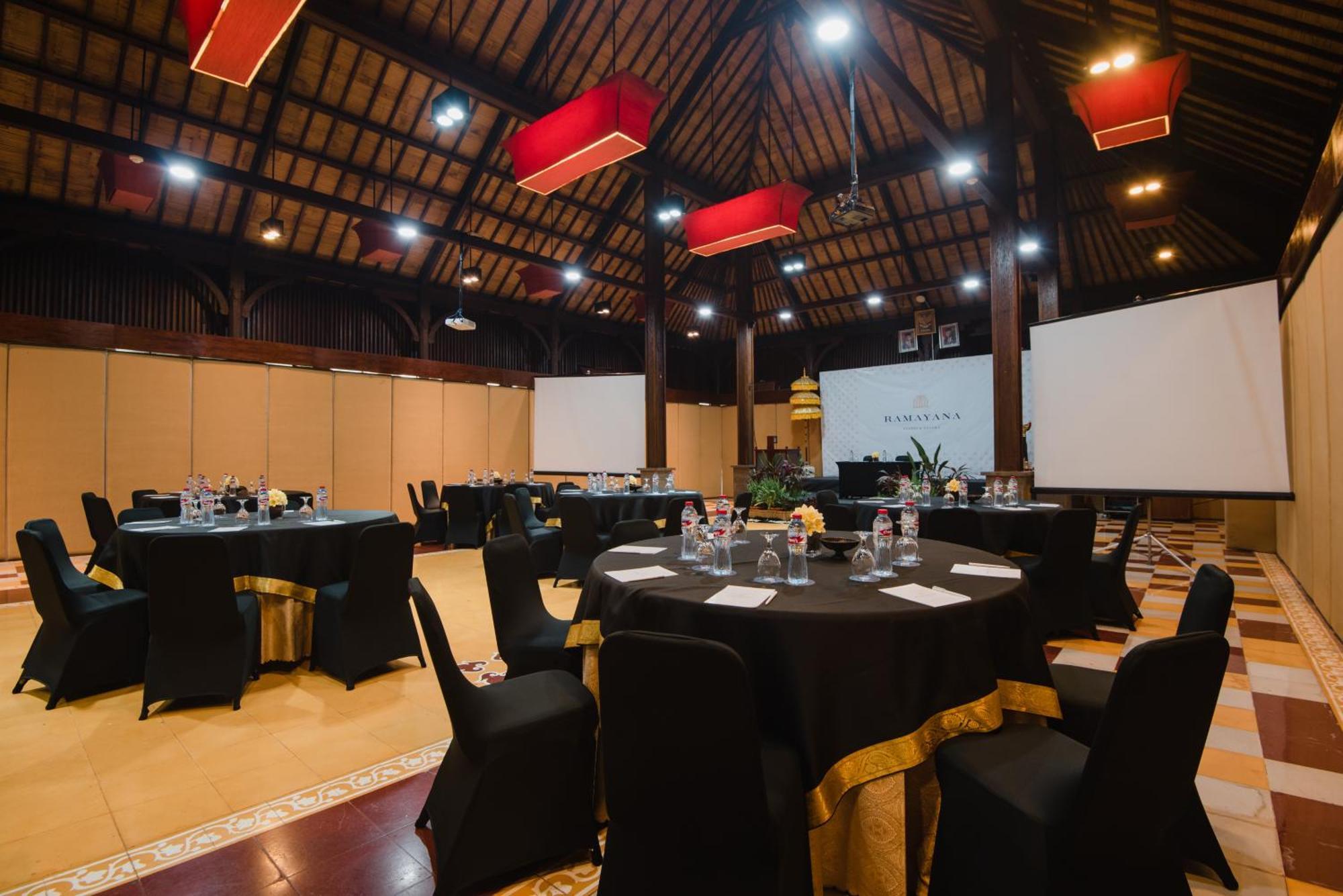 Ramayana Suites And Resort Кута Экстерьер фото The meeting room