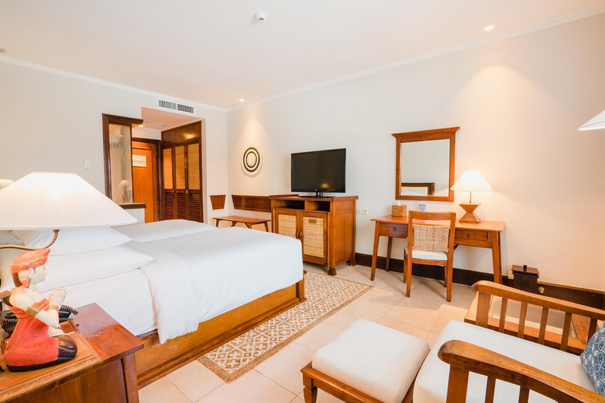 Ramayana Suites And Resort Кута Экстерьер фото Deluxe Room