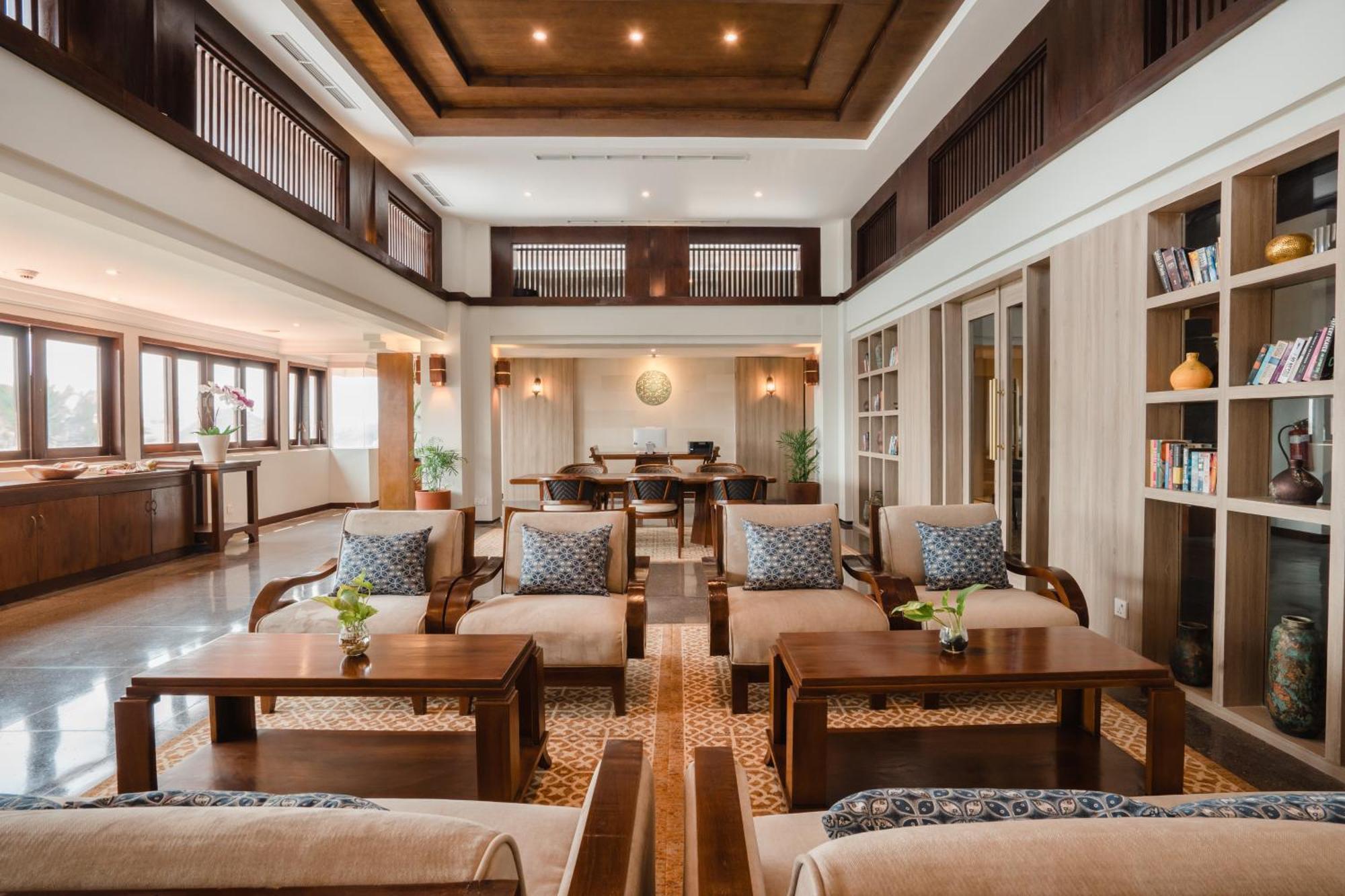 Ramayana Suites And Resort Кута Экстерьер фото Library